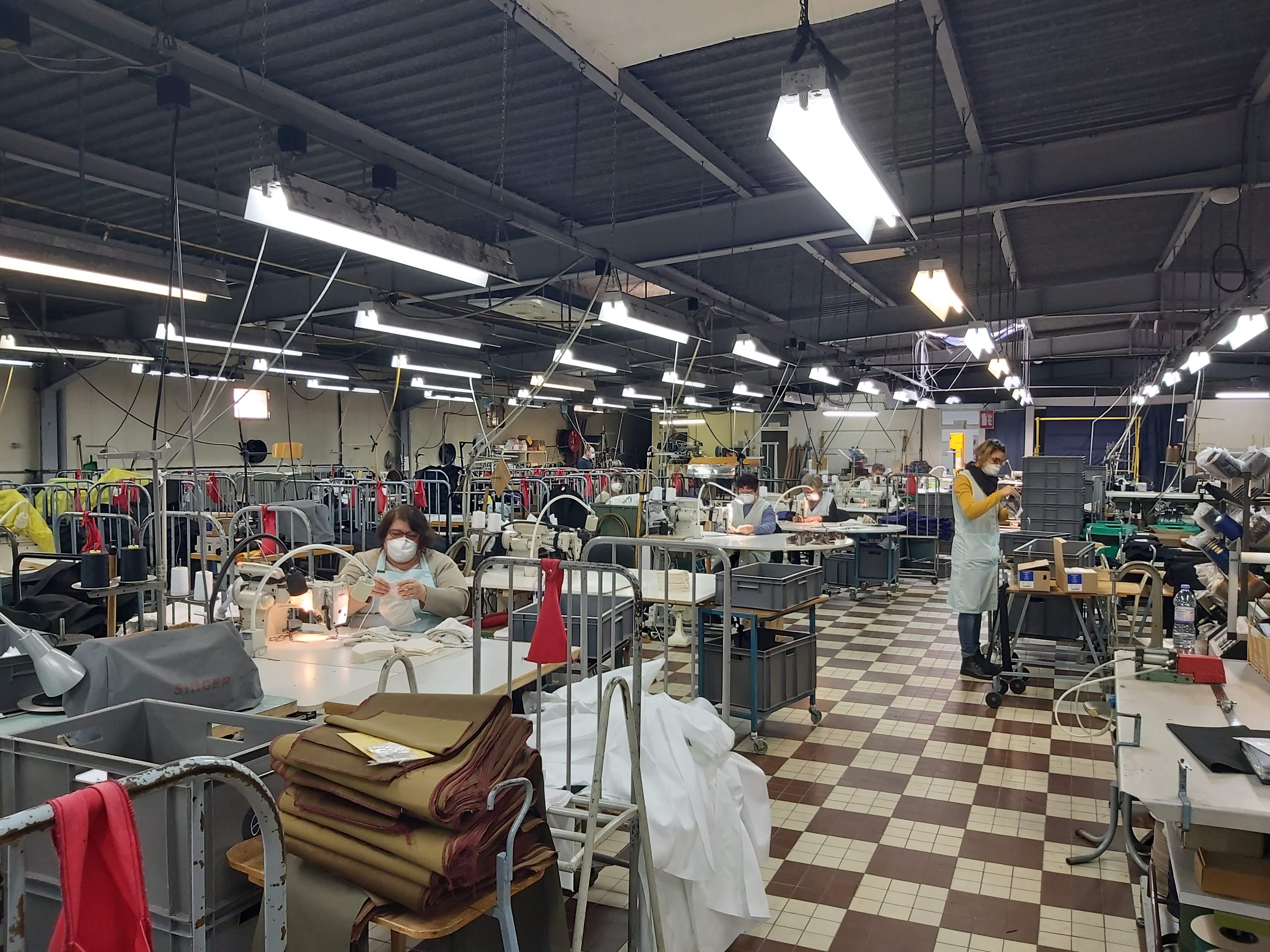 Fabrique de masques à Digoin au Laboureur